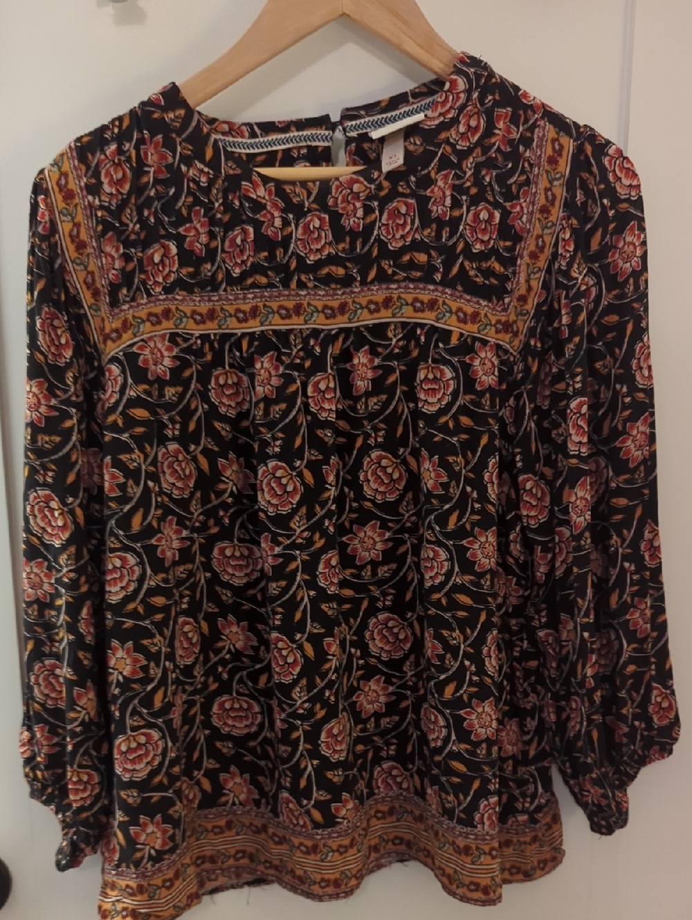 Knox Rose Black and Rust Floral Border Yoke Blouse
